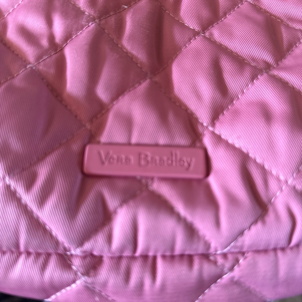 Good condition Vera Bradley Performance Twill in Strawberry Ice Color. - Picture 7 of 9